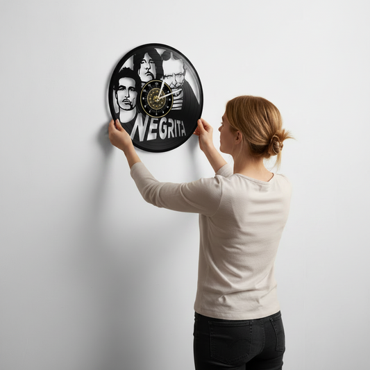 OROLOGIO DA PARETE IN VINILE NEGRITA