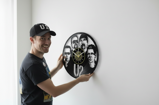 OROLOGIO DA PARETE IN VINILE U2 OGGI